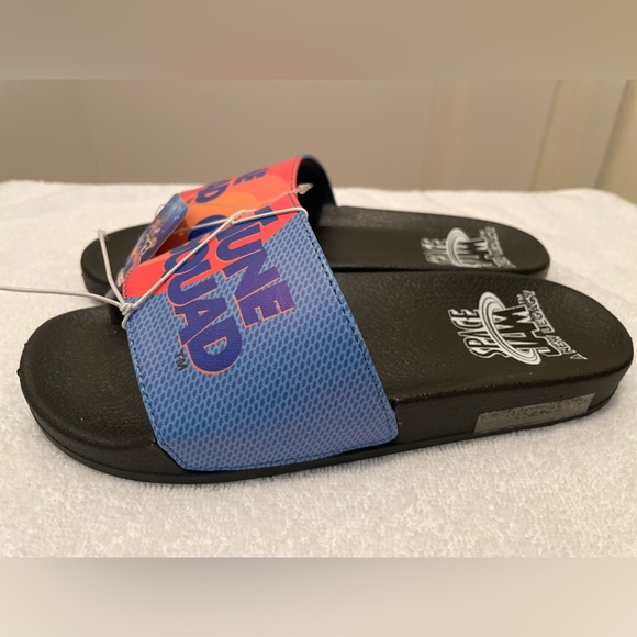 Kids Space Jam Tune Squad Slide- Boys 2/Girls 3 - Picture 2 of 6
